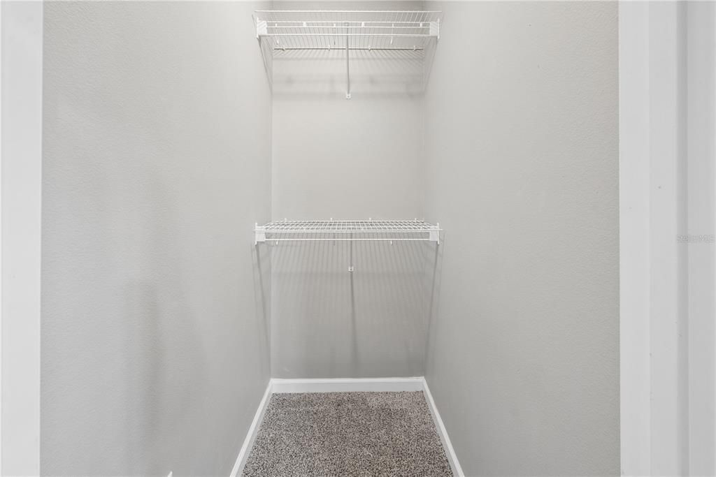 For Sale: $409,000 (6 beds, 0 baths, 2844 Square Feet)