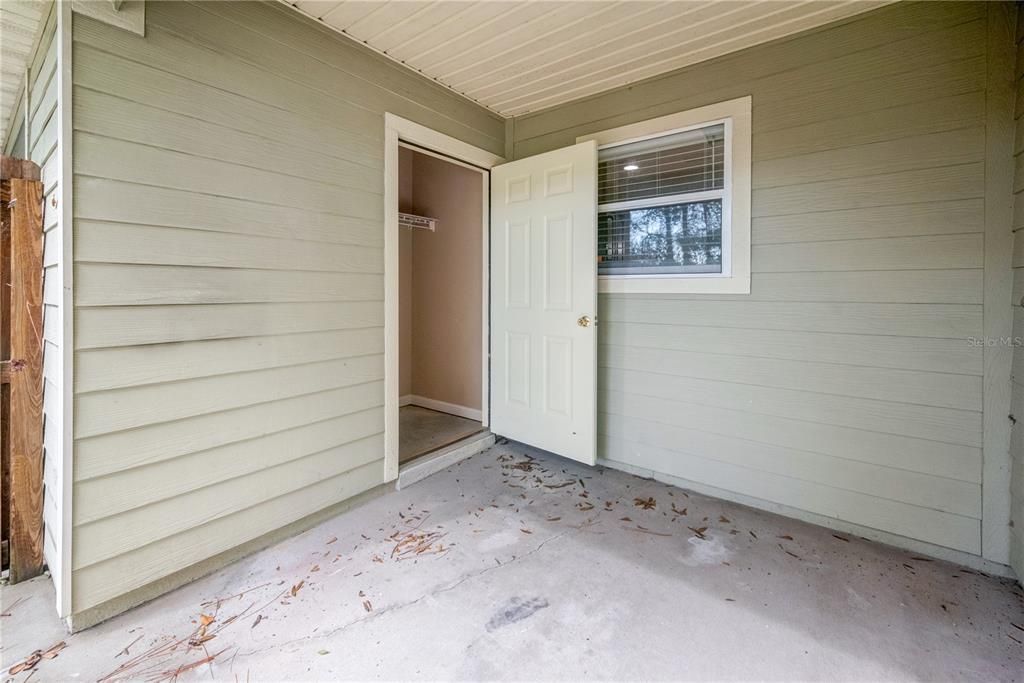 For Sale: $409,000 (6 beds, 0 baths, 2844 Square Feet)