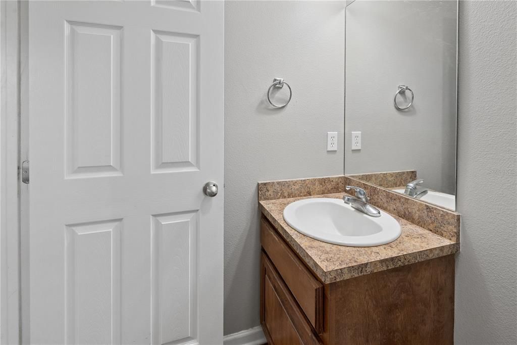 For Sale: $409,000 (6 beds, 0 baths, 2844 Square Feet)