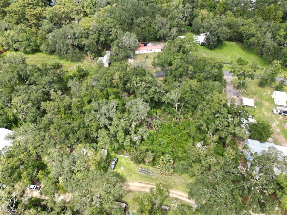 На продажу: $42,000 (1.21 acres)