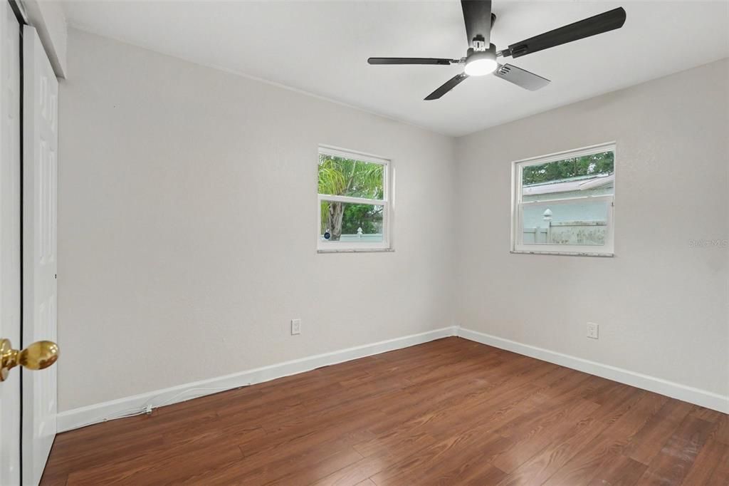For Sale: $310,000 (3 beds, 1 baths, 980 Square Feet)