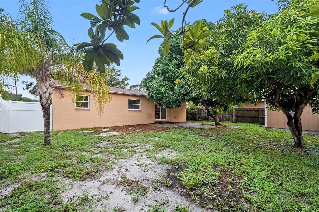 For Sale: $310,000 (3 beds, 1 baths, 980 Square Feet)