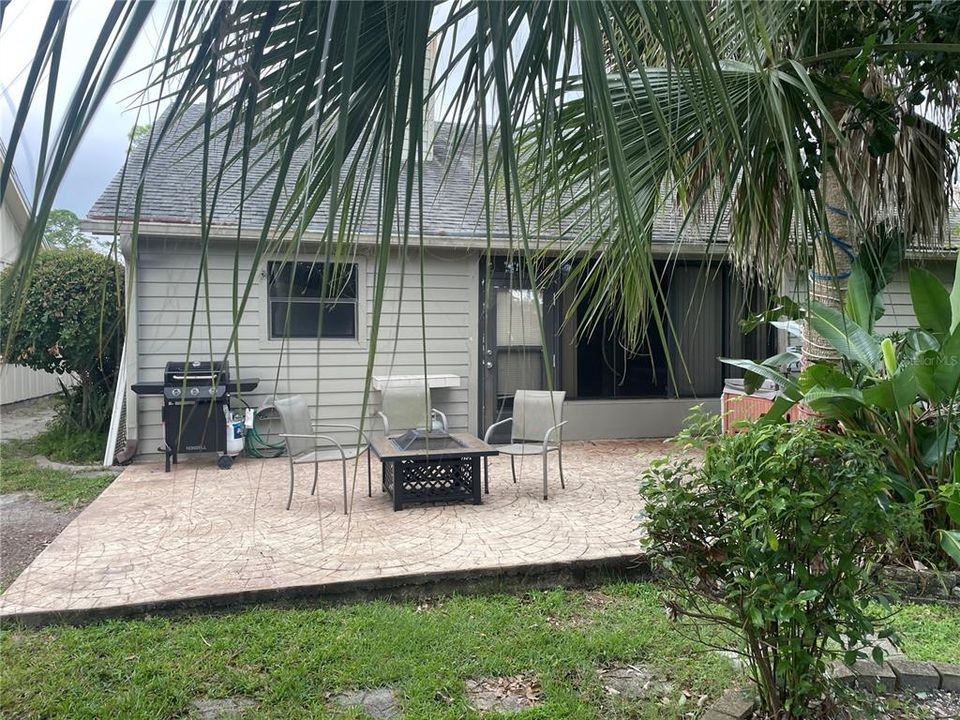 For Sale: $310,000 (3 beds, 2 baths, 1344 Square Feet)