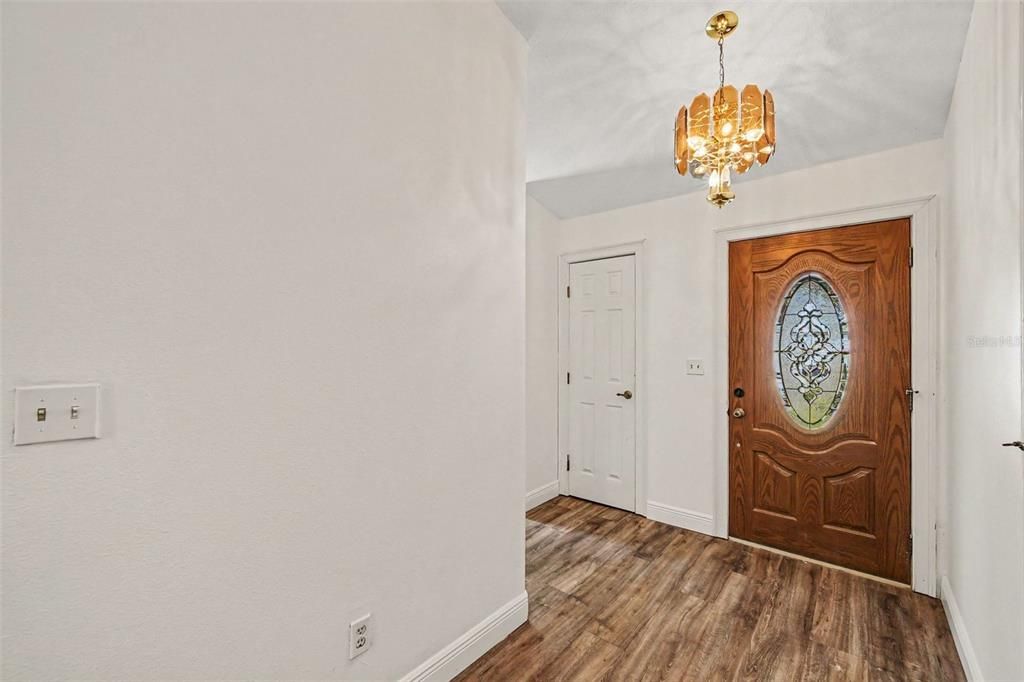 На продажу: $325,000 (3 спален, 2 ванн, 1344 Квадратных фут)