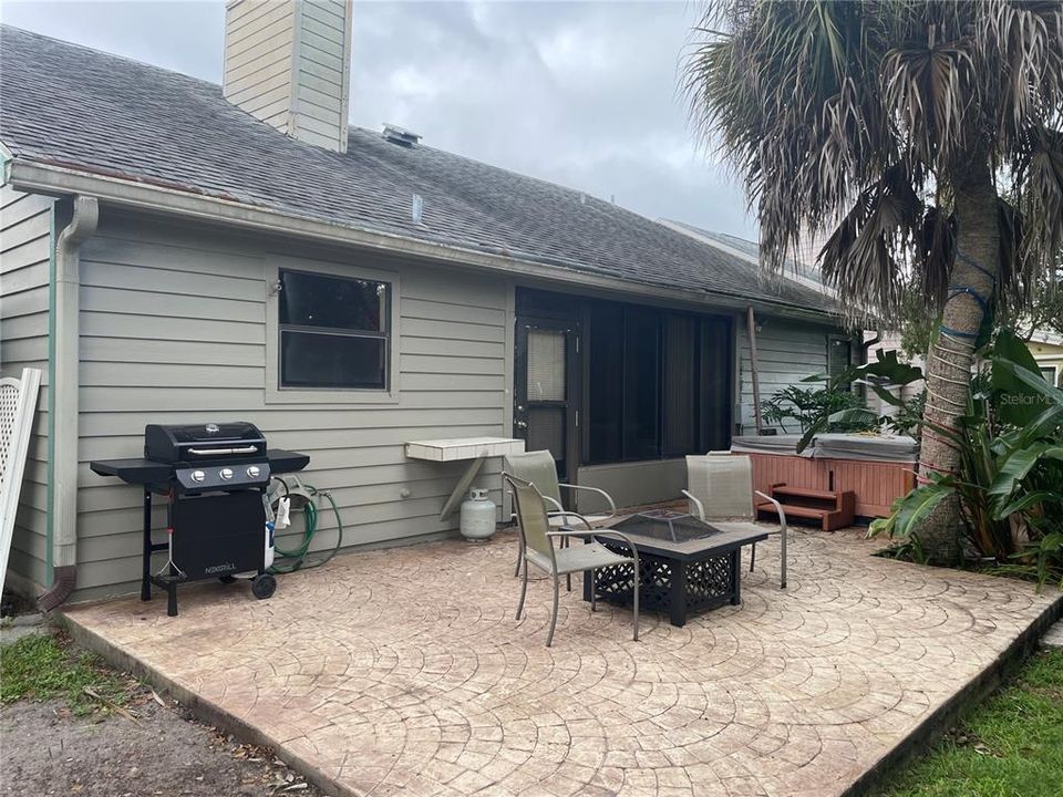 For Sale: $310,000 (3 beds, 2 baths, 1344 Square Feet)