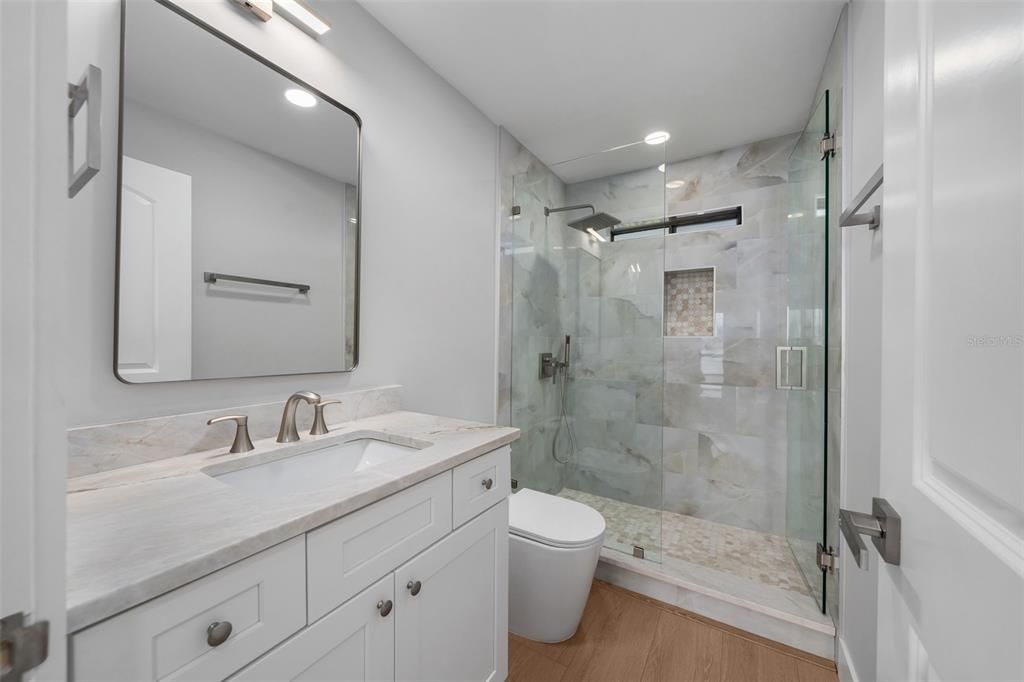 For Sale: $799,999 (2 beds, 2 baths, 1312 Square Feet)