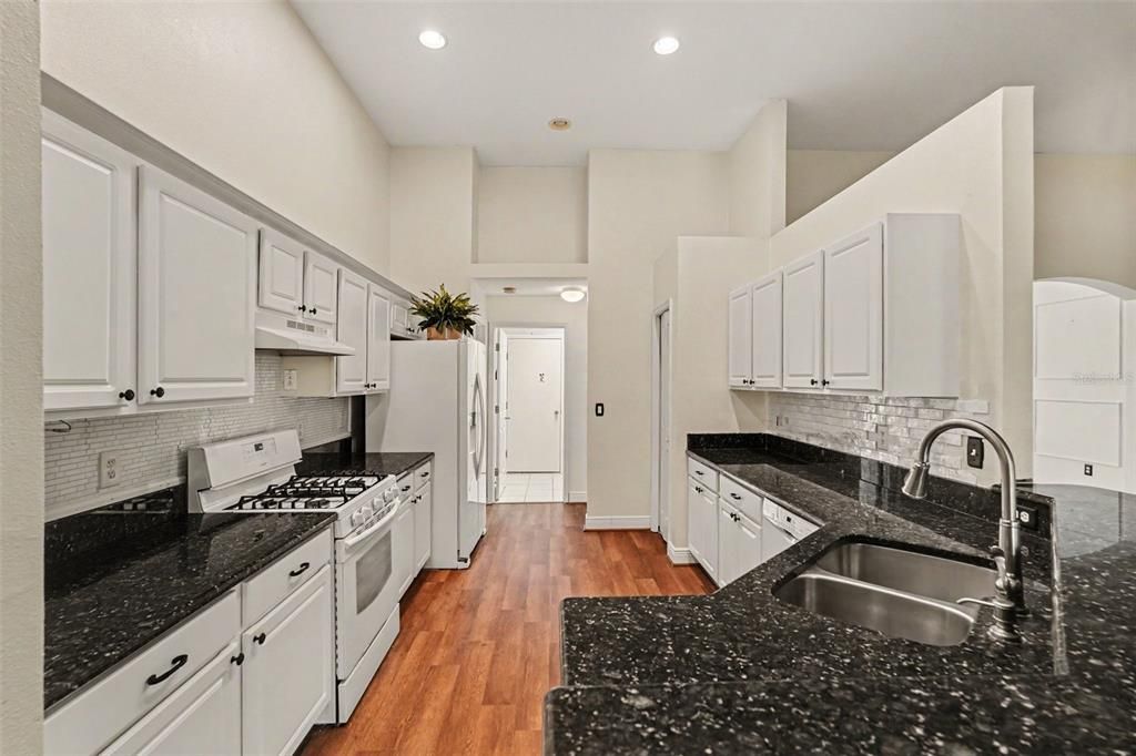 For Sale: $474,900 (4 beds, 2 baths, 2300 Square Feet)