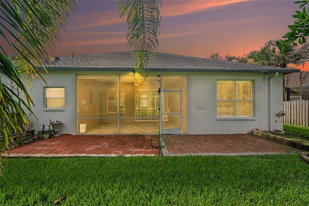 For Sale: $474,900 (4 beds, 2 baths, 2300 Square Feet)