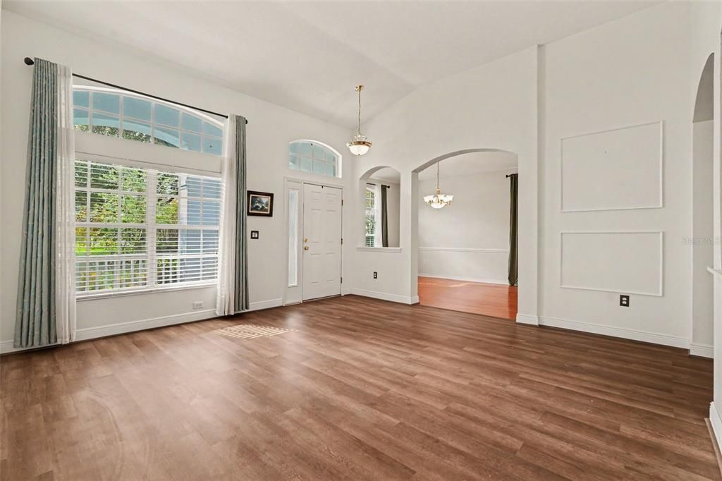 For Sale: $474,900 (4 beds, 2 baths, 2300 Square Feet)