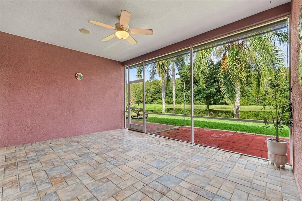 For Sale: $474,900 (4 beds, 2 baths, 2300 Square Feet)