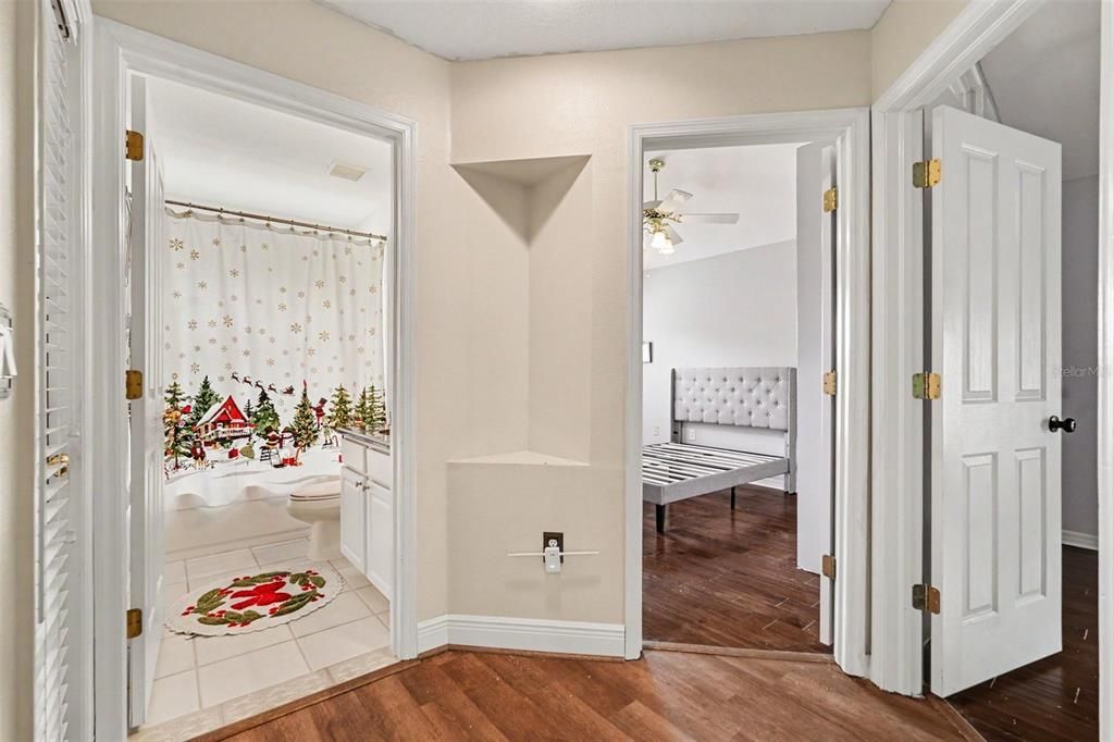 For Sale: $474,900 (4 beds, 2 baths, 2300 Square Feet)