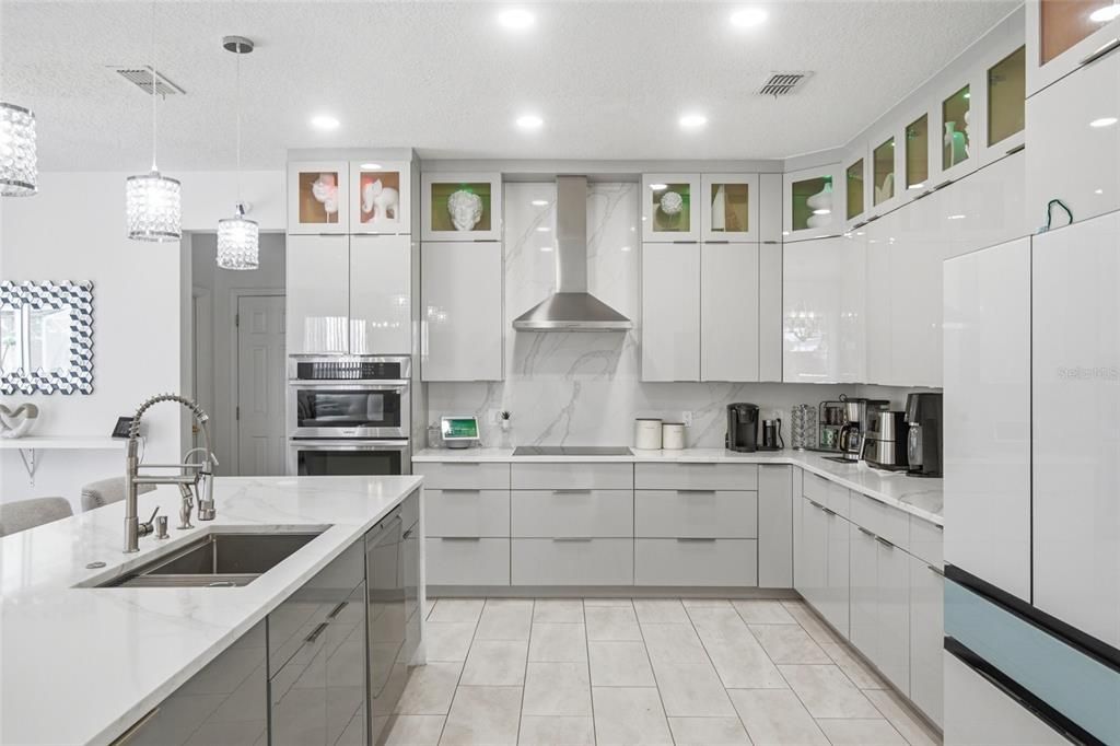 For Sale: $520,000 (4 beds, 3 baths, 2620 Square Feet)