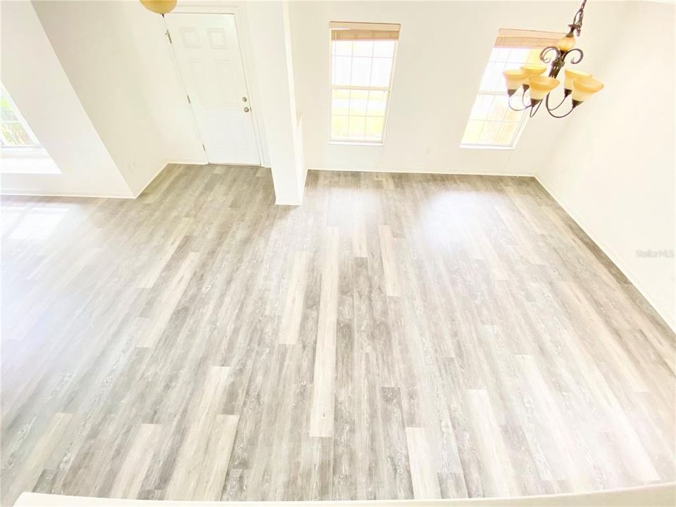 For Rent: $2,700 (3 beds, 2 baths, 2824 Square Feet)