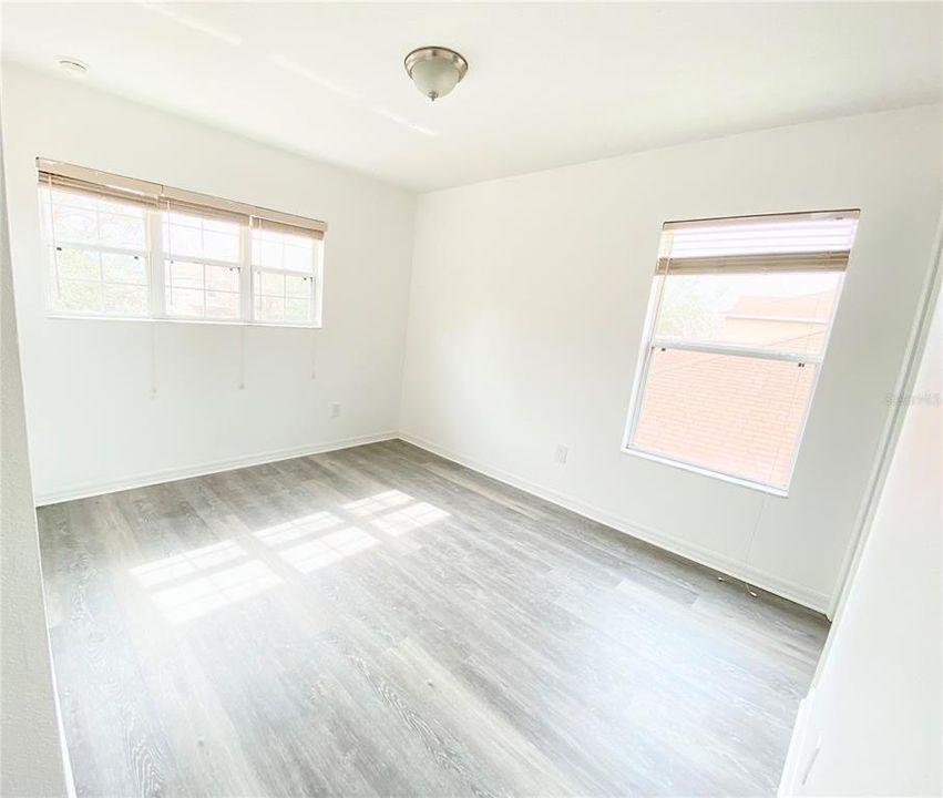 For Rent: $2,700 (3 beds, 2 baths, 2824 Square Feet)