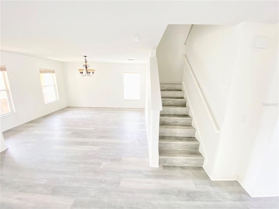 For Rent: $2,700 (3 beds, 2 baths, 2824 Square Feet)