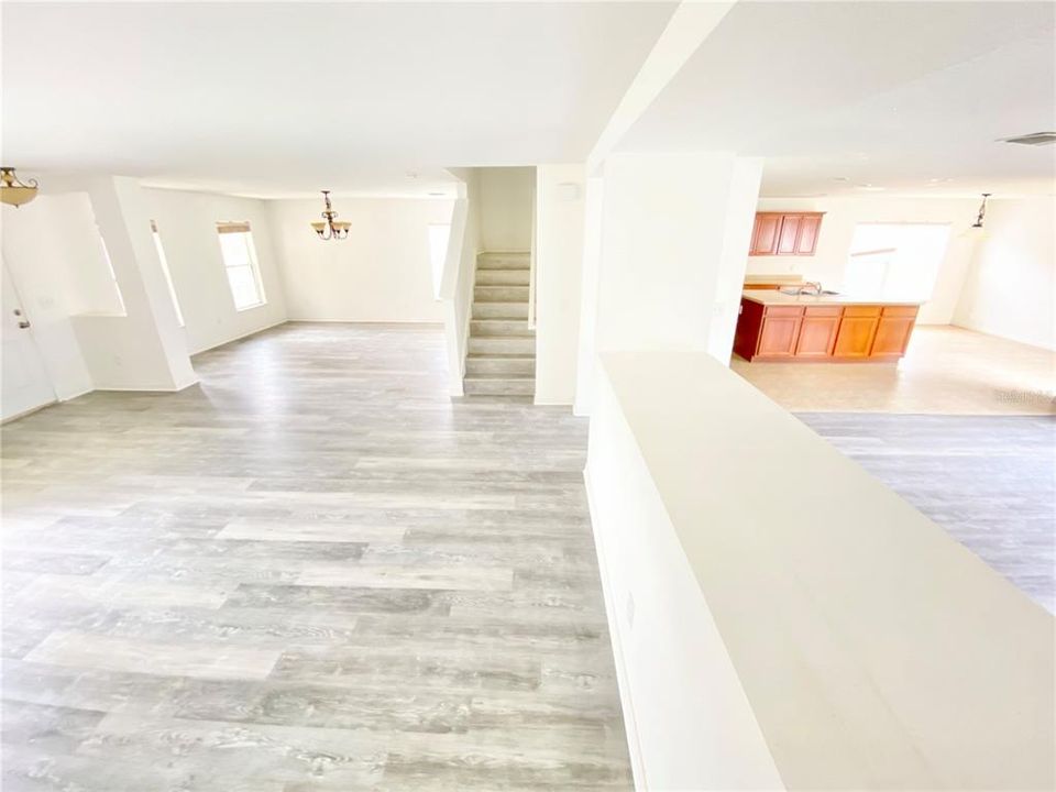 For Rent: $2,700 (3 beds, 2 baths, 2824 Square Feet)