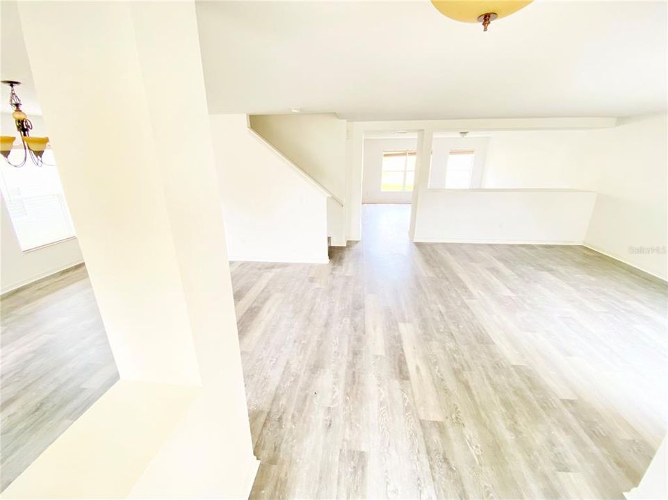 For Rent: $2,700 (3 beds, 2 baths, 2824 Square Feet)