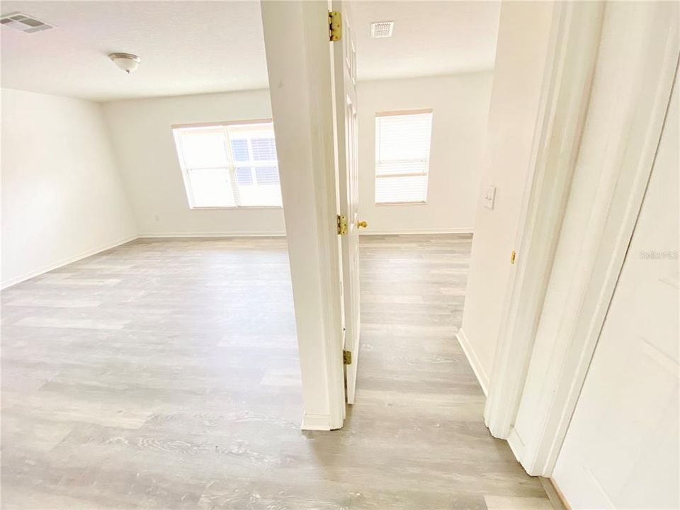 For Rent: $2,700 (3 beds, 2 baths, 2824 Square Feet)