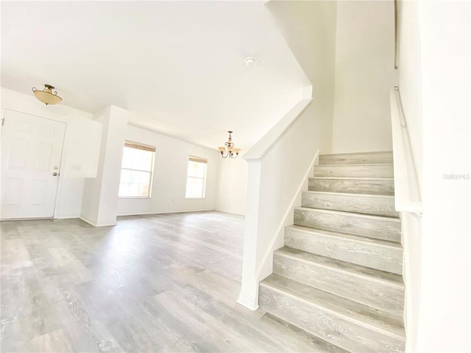 For Rent: $2,700 (3 beds, 2 baths, 2824 Square Feet)