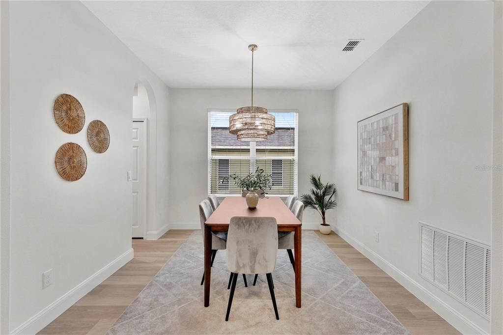 En Venta: $474,900 (3 camas, 2 baños, 1853 Pies cuadrados)