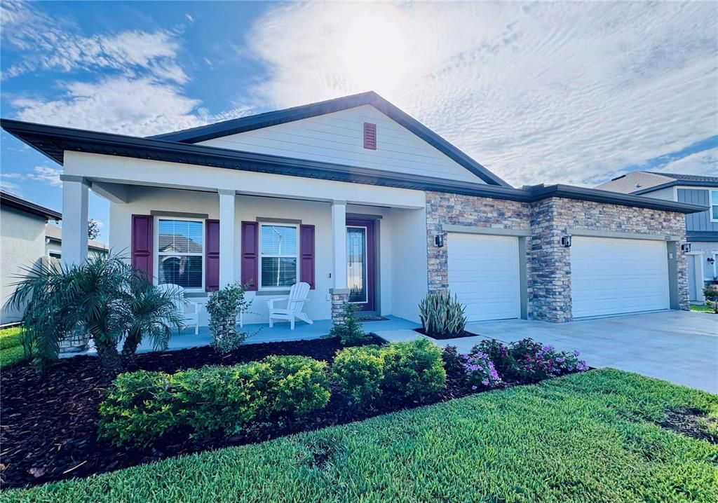 En Venta: $499,900 (3 camas, 3 baños, 2472 Pies cuadrados)