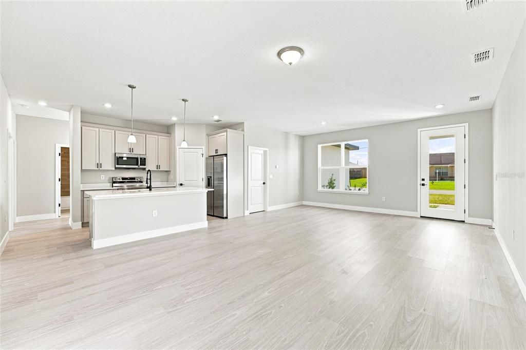 For Sale: $310,590 (4 beds, 2 baths, 1770 Square Feet)