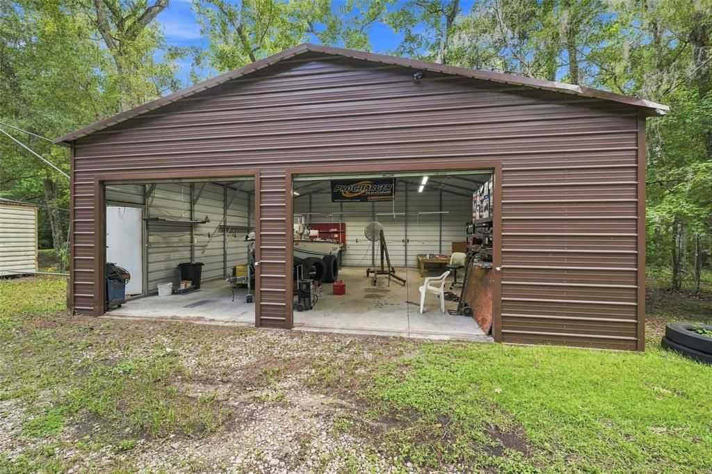 For Sale: $299,900 (1 beds, 1 baths, 930 Square Feet)