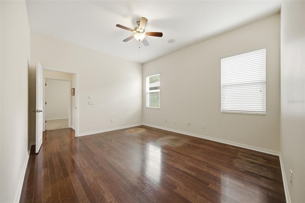 For Sale: $520,000 (5 beds, 4 baths, 3287 Square Feet)