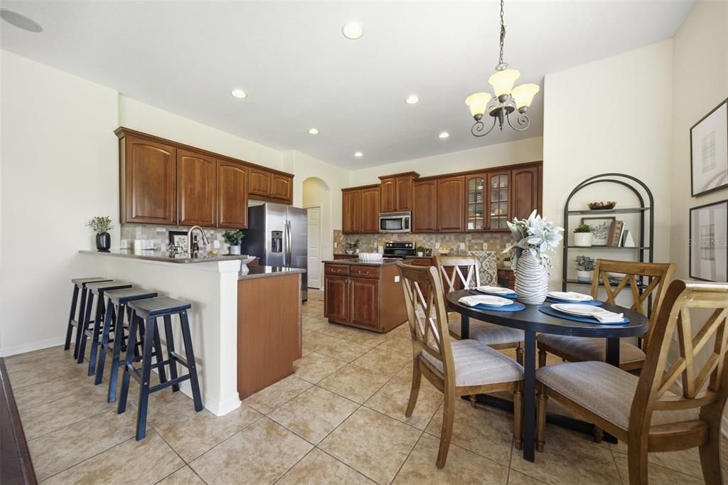 For Sale: $520,000 (5 beds, 4 baths, 3287 Square Feet)