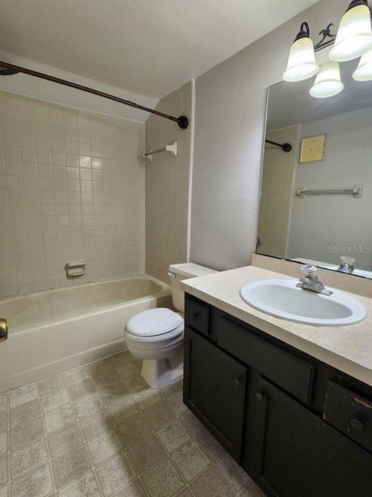 В аренду: $1,695 (2 спален, 2 ванн, 1034 Квадратных фут)