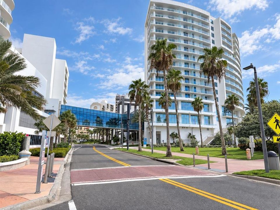 For Sale: $570,000 (2 beds, 2 baths, 1186 Square Feet)