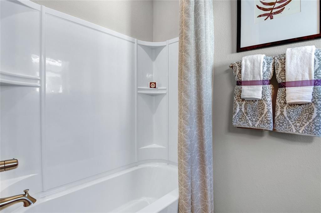 For Sale: $409,990 (3 beds, 2 baths, 1700 Square Feet)