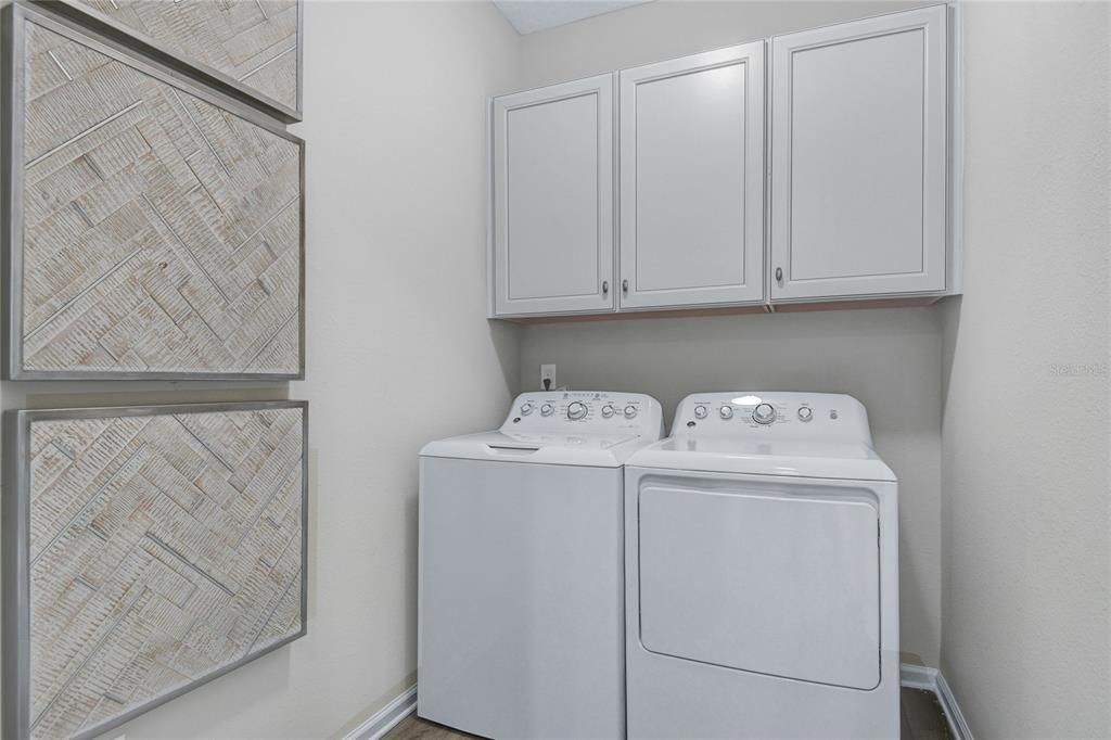 For Sale: $409,990 (3 beds, 2 baths, 1700 Square Feet)