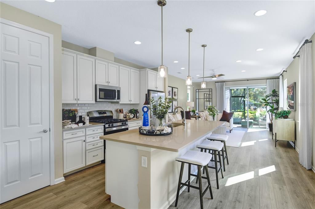 For Sale: $409,990 (3 beds, 2 baths, 1700 Square Feet)