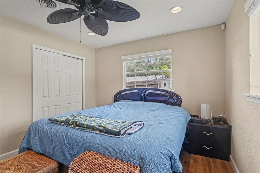 For Sale: $265,000 (3 beds, 1 baths, 1414 Square Feet)