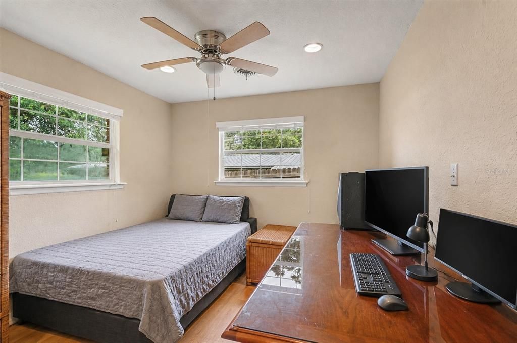 For Sale: $265,000 (3 beds, 1 baths, 1414 Square Feet)