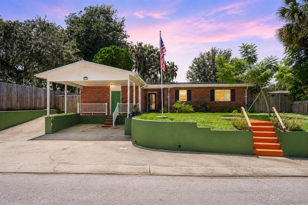 For Sale: $265,000 (3 beds, 1 baths, 1414 Square Feet)