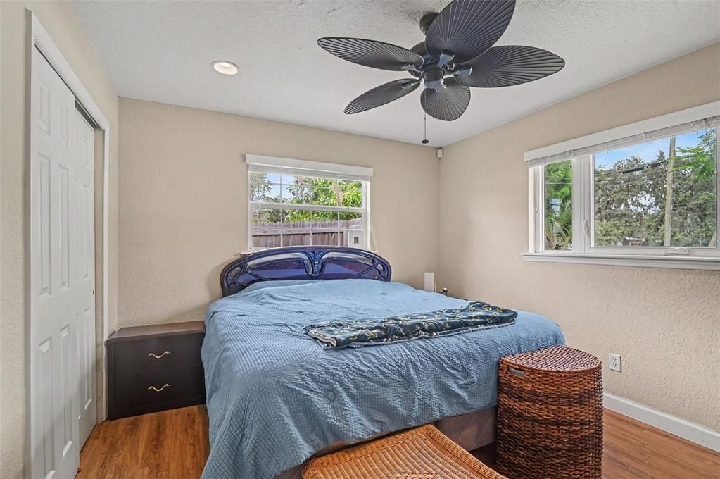 For Sale: $265,000 (3 beds, 1 baths, 1414 Square Feet)