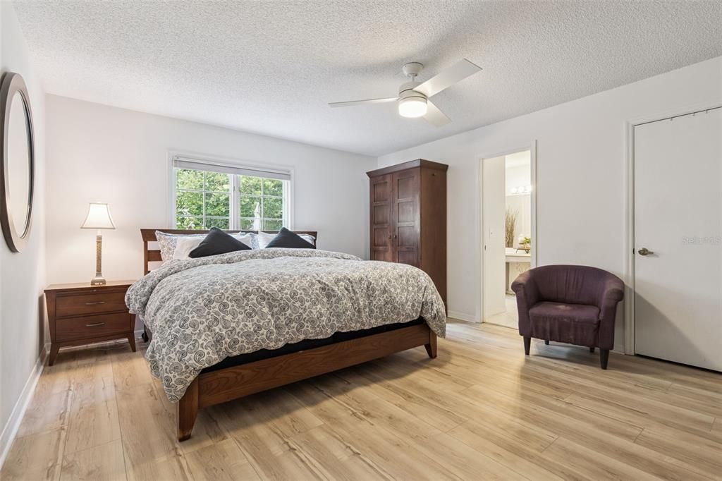 For Sale: $595,000 (4 beds, 2 baths, 2597 Square Feet)