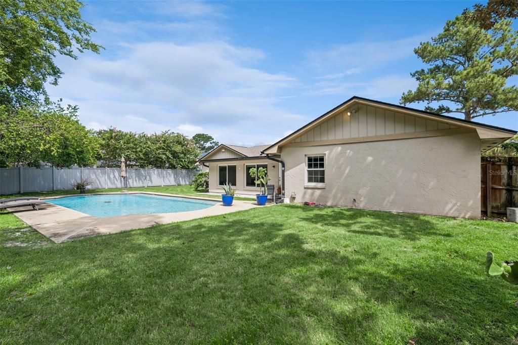 For Sale: $595,000 (4 beds, 2 baths, 2597 Square Feet)