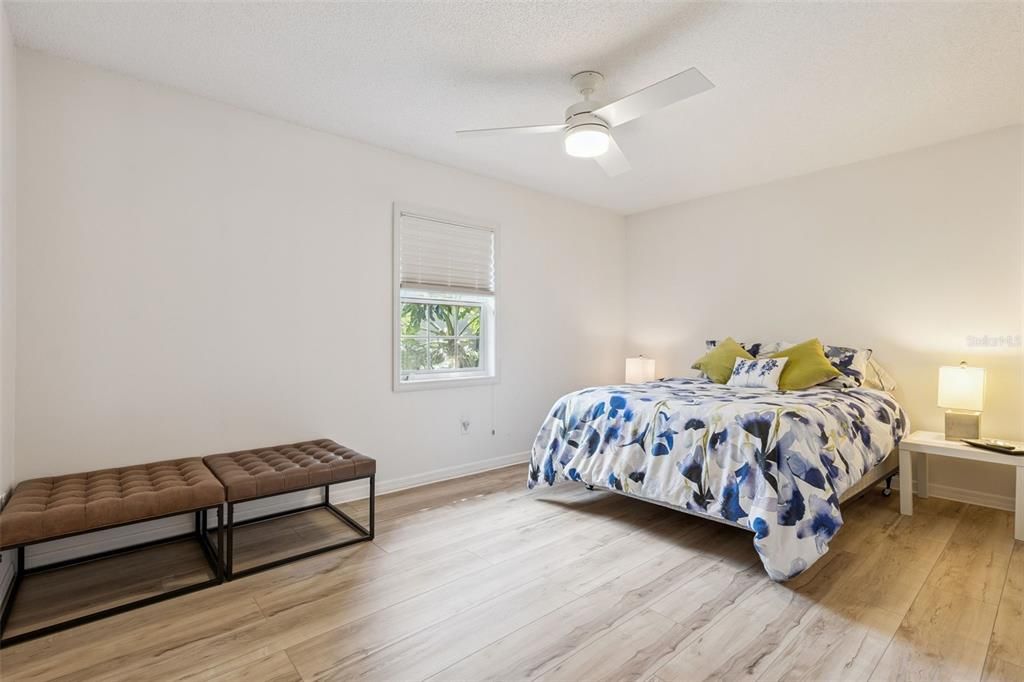 For Sale: $595,000 (4 beds, 2 baths, 2597 Square Feet)
