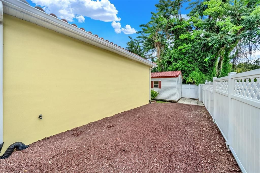 For Sale: $399,900 (3 beds, 3 baths, 1974 Square Feet)