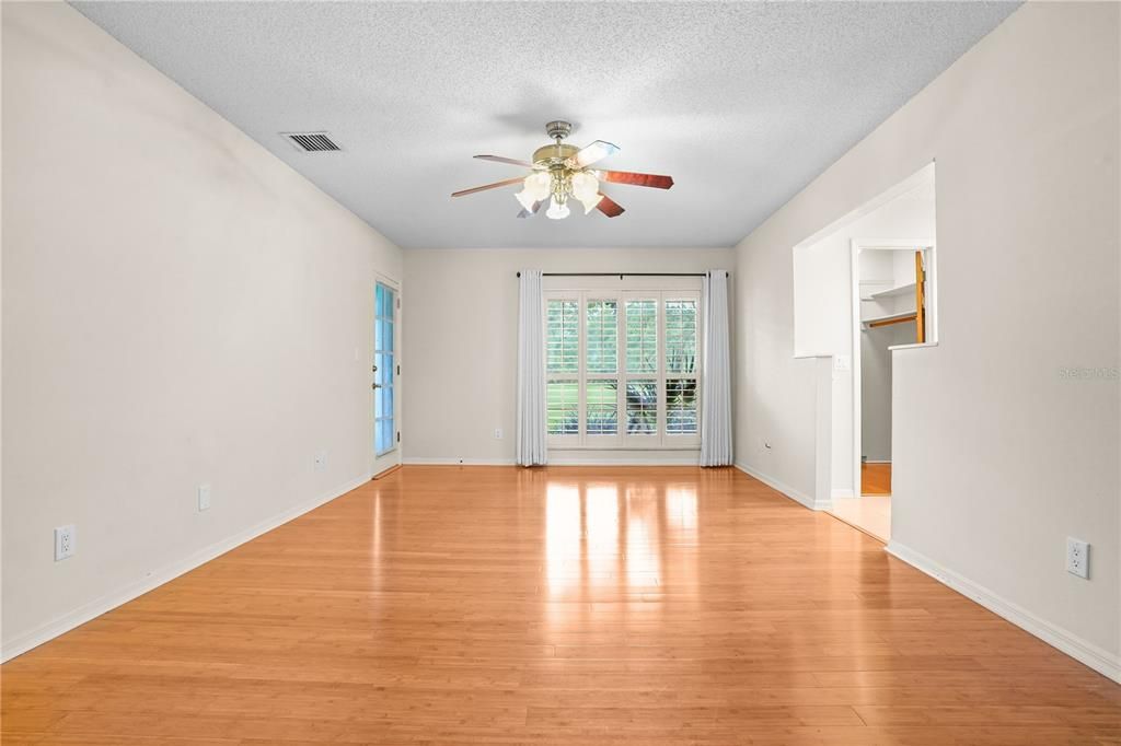 For Sale: $335,000 (2 beds, 2 baths, 1539 Square Feet)