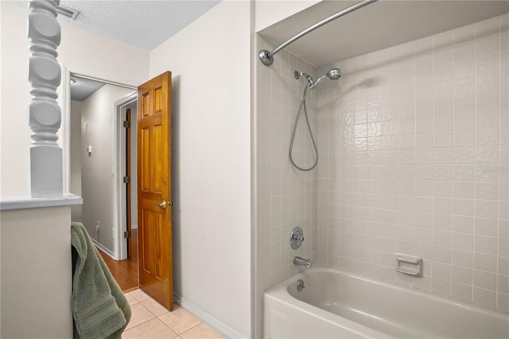 For Sale: $335,000 (2 beds, 2 baths, 1539 Square Feet)