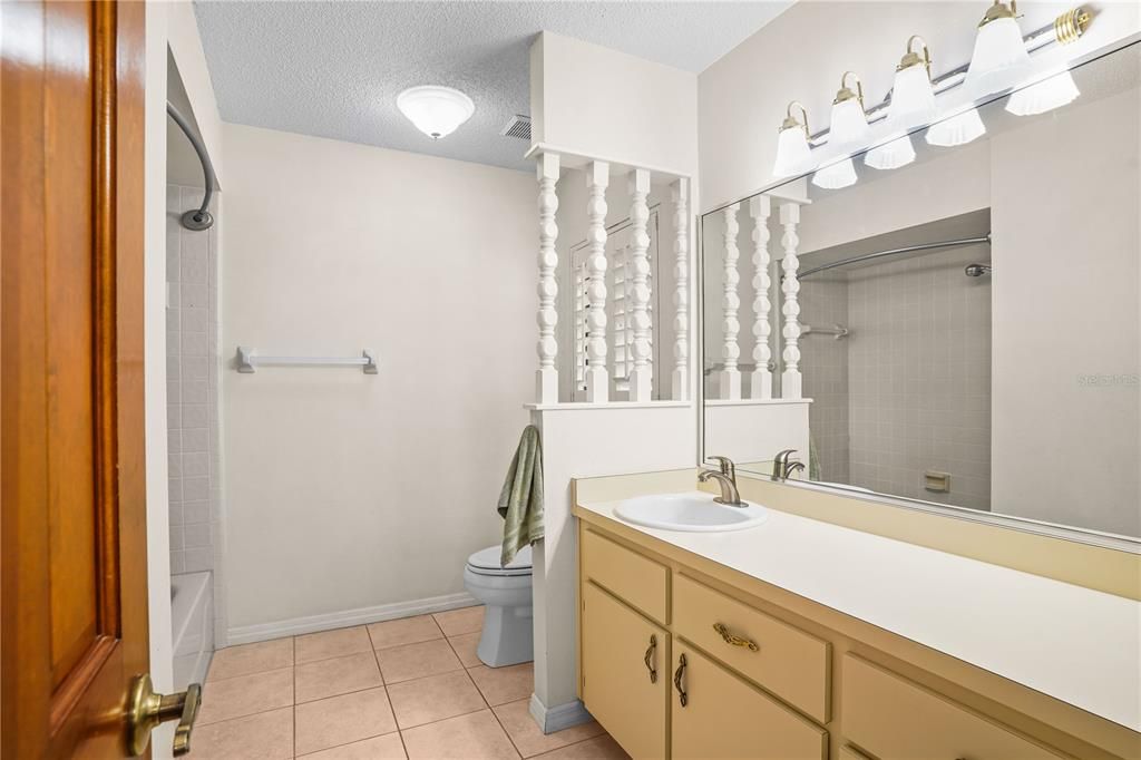 For Sale: $335,000 (2 beds, 2 baths, 1539 Square Feet)