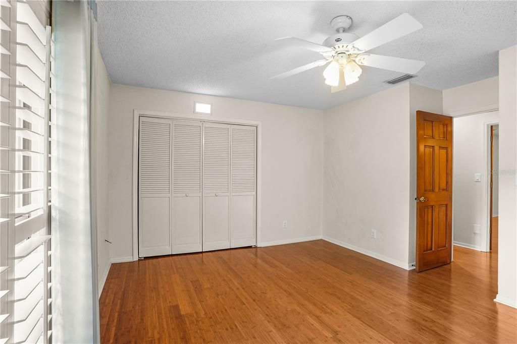 For Sale: $335,000 (2 beds, 2 baths, 1539 Square Feet)