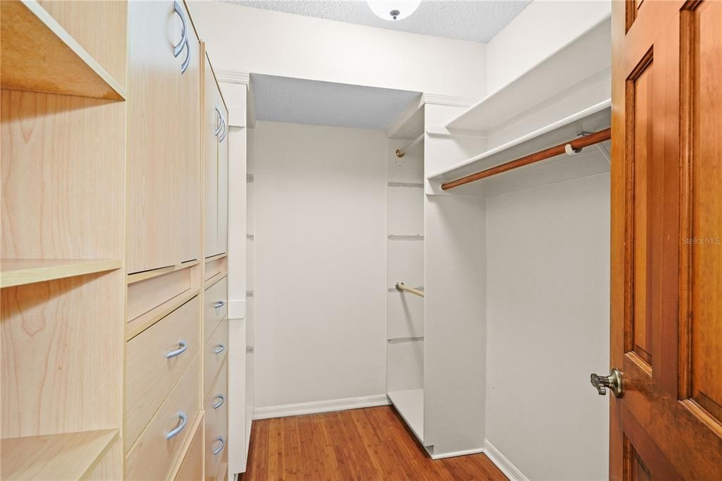 For Sale: $335,000 (2 beds, 2 baths, 1539 Square Feet)