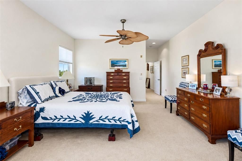 For Sale: $379,000 (3 beds, 2 baths, 1729 Square Feet)