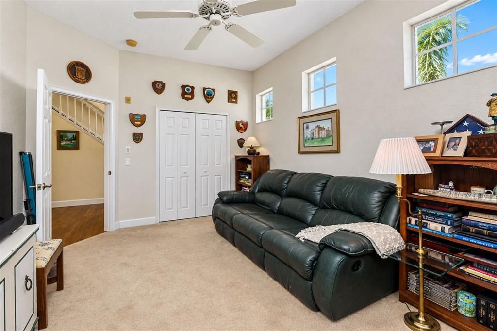 For Sale: $379,000 (3 beds, 2 baths, 1729 Square Feet)