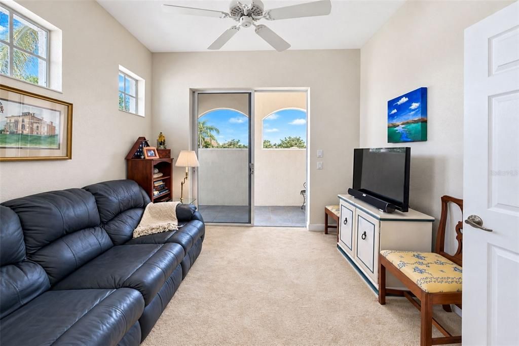 For Sale: $379,000 (3 beds, 2 baths, 1729 Square Feet)